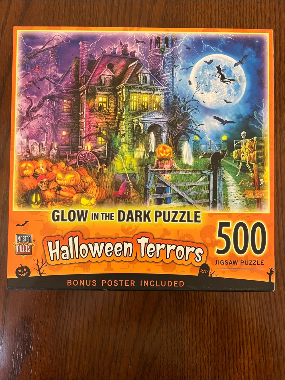 Master Pieces Halloween Terrors Glow in the Dark 500 Pc Puzzle